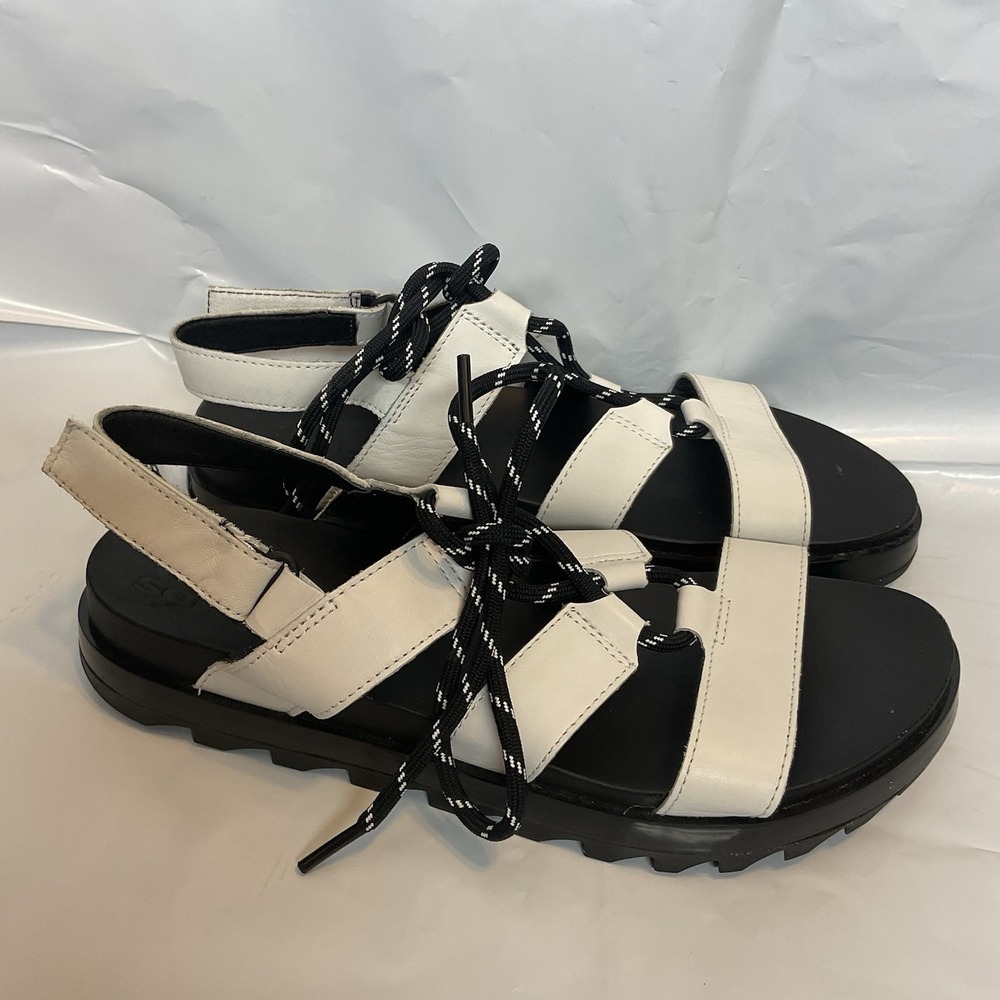 Sorel Hiking Sandals Womens Sz 9 White Roaming Leather Lace Up Gladiator Shoes